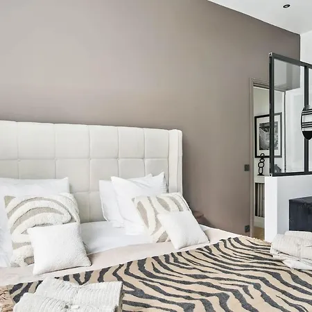 Apartment Champs Elysees Luxury 3 Bed
