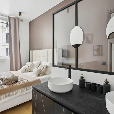 Champs Elysées Luxury 3 Bed *