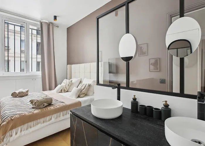 Champs Elysées Luxury 3 Bed *